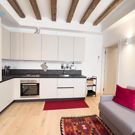 Cavana 5 Tirabora Short Rent Trieste Ngoại thất bức ảnh